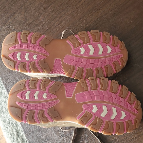 Womens Reebok boots - Picture 3 of 4